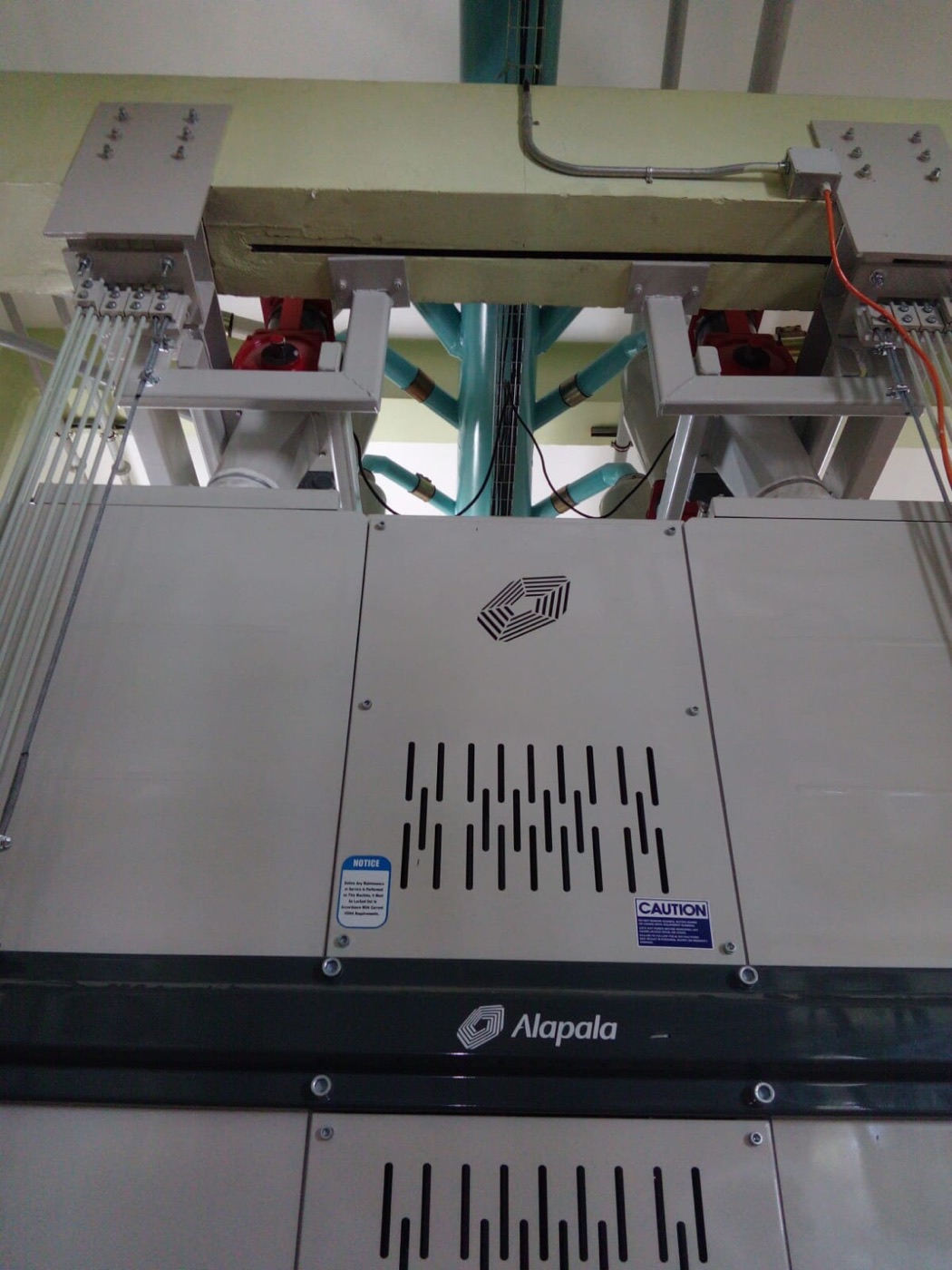 Cernidores de harina instalados en planta — vista 3